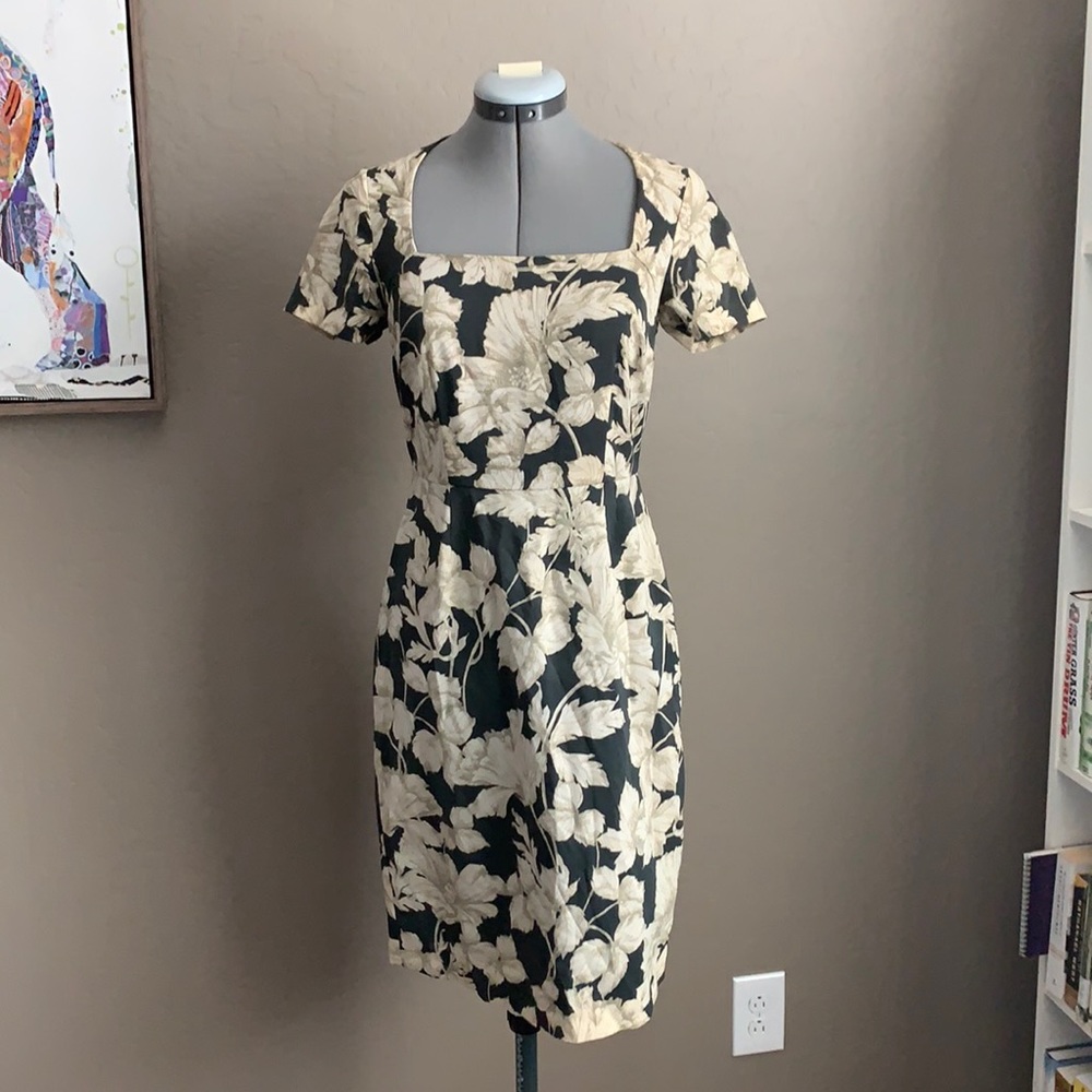 Banana Republic sheath dress floral size 2